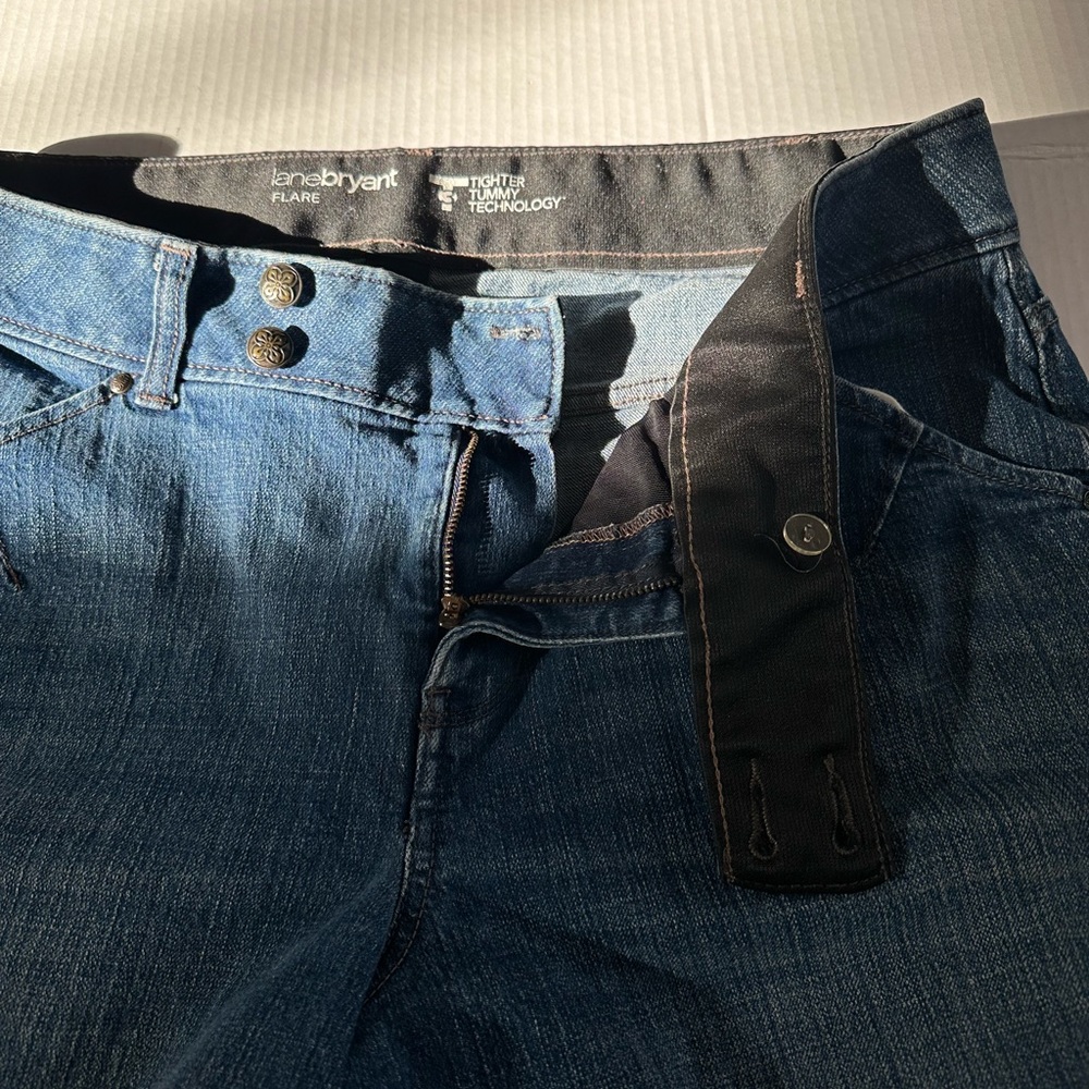Lane Bryant Flare Tighter Tummy Technology Jeans size 16 - Picture 4 of 7
